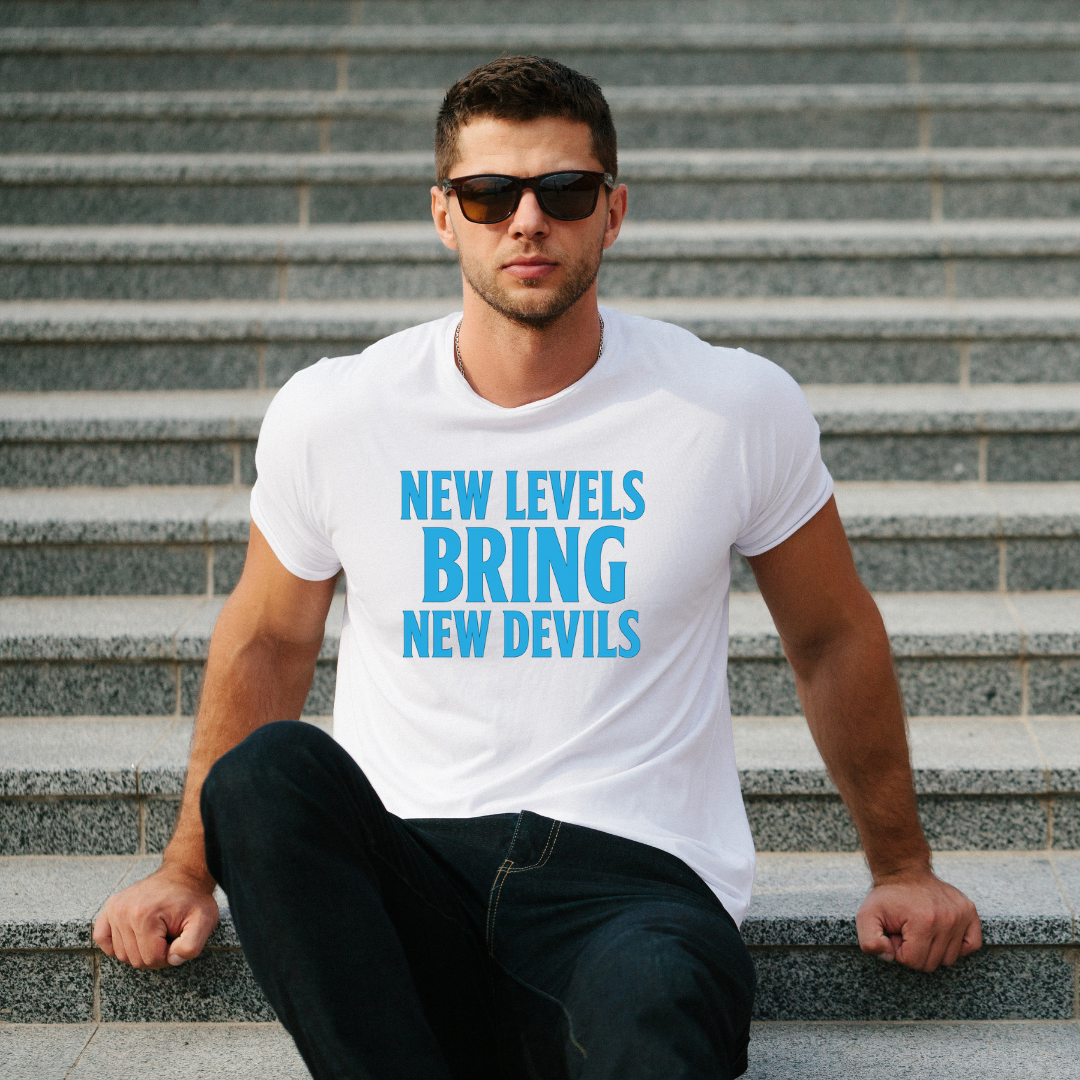 Rise & Conquer Tee
