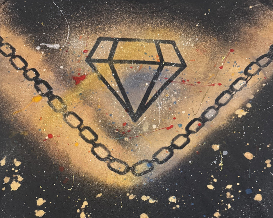 “Kiss My Tee – Black Men’s Diamond & Chain T-Shirt”