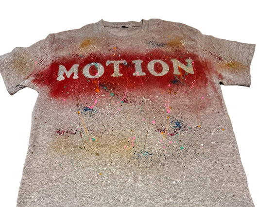 Light Grey Motion Graphic Tee – Unisex for Men & Teens